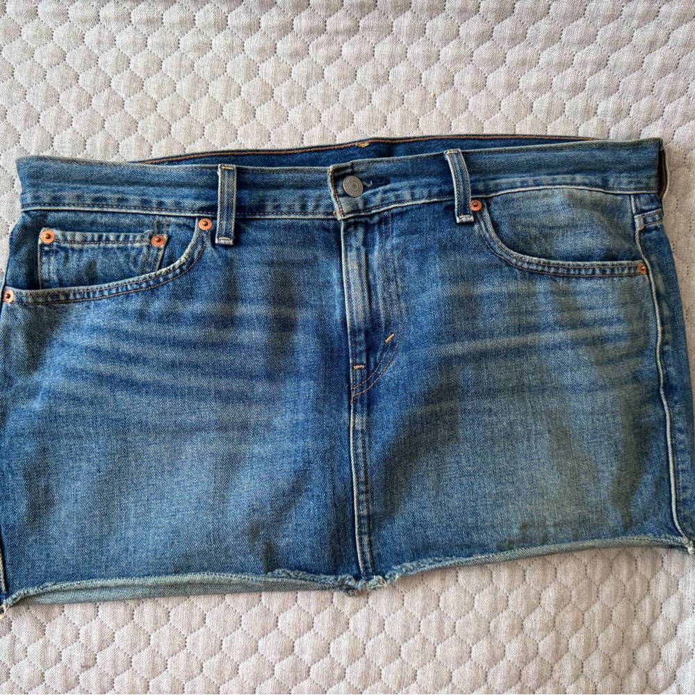 Levi’s Denim Miniskirt, Size 31, Distressed Blue